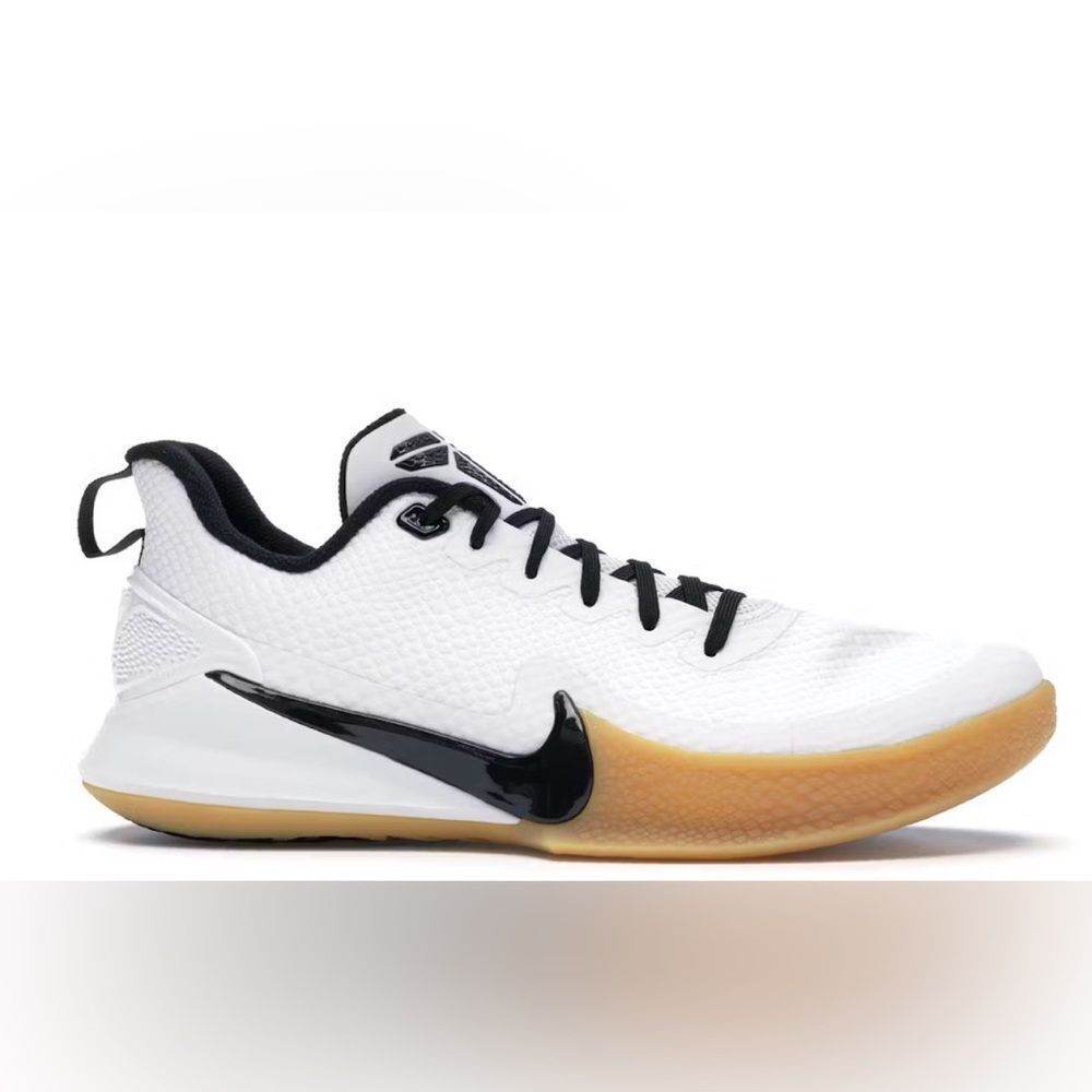 Nike Mens Mamba Focus Kobe White Black Gum sole size 8